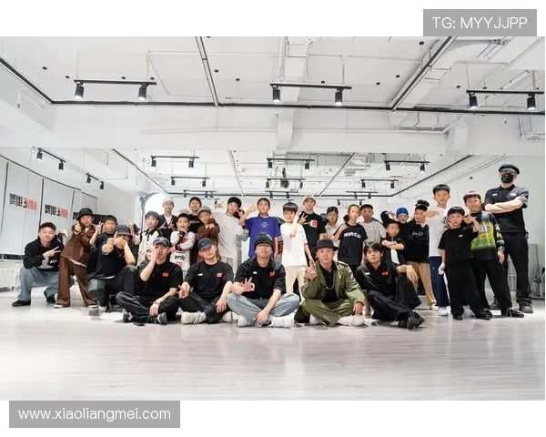 南京街舞队的热情与挑战:聚焦街舞文化的现状与未来发展 南京街舞队的热情与挑战:聚焦街舞文化的现状与未来发展