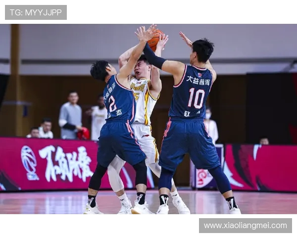 CBA广东队与广厦队精彩对决视频回放全程回顾与分析 CBA广东队与广厦队精彩对决视频回放全程回顾与分析