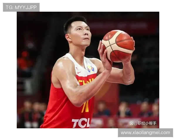 易建联的篮球传奇之路：从青涩少年到国家队核心的奋斗历程与荣耀时刻